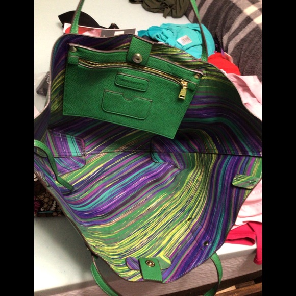 Steve Madden Tote - Picture 5 of 7